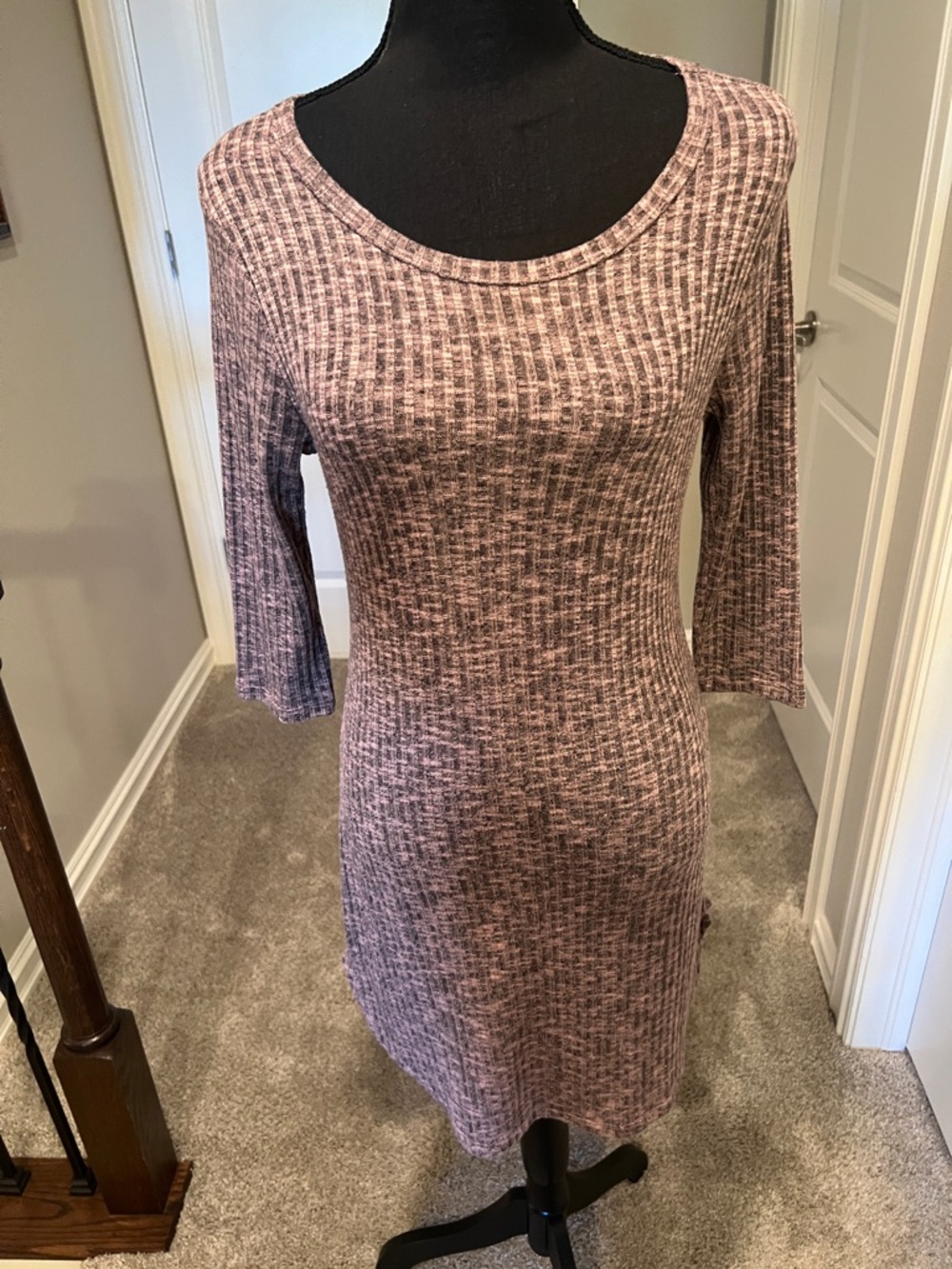 cleo Ribbed Scoop-Neck Long Sleeve Heathered Mauve Midi Dress